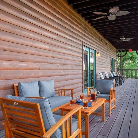 Hickory Ridge By Avantstay Incredible Private Elevated Cabin Sleeps 20 Gatlinburg Exterior photo