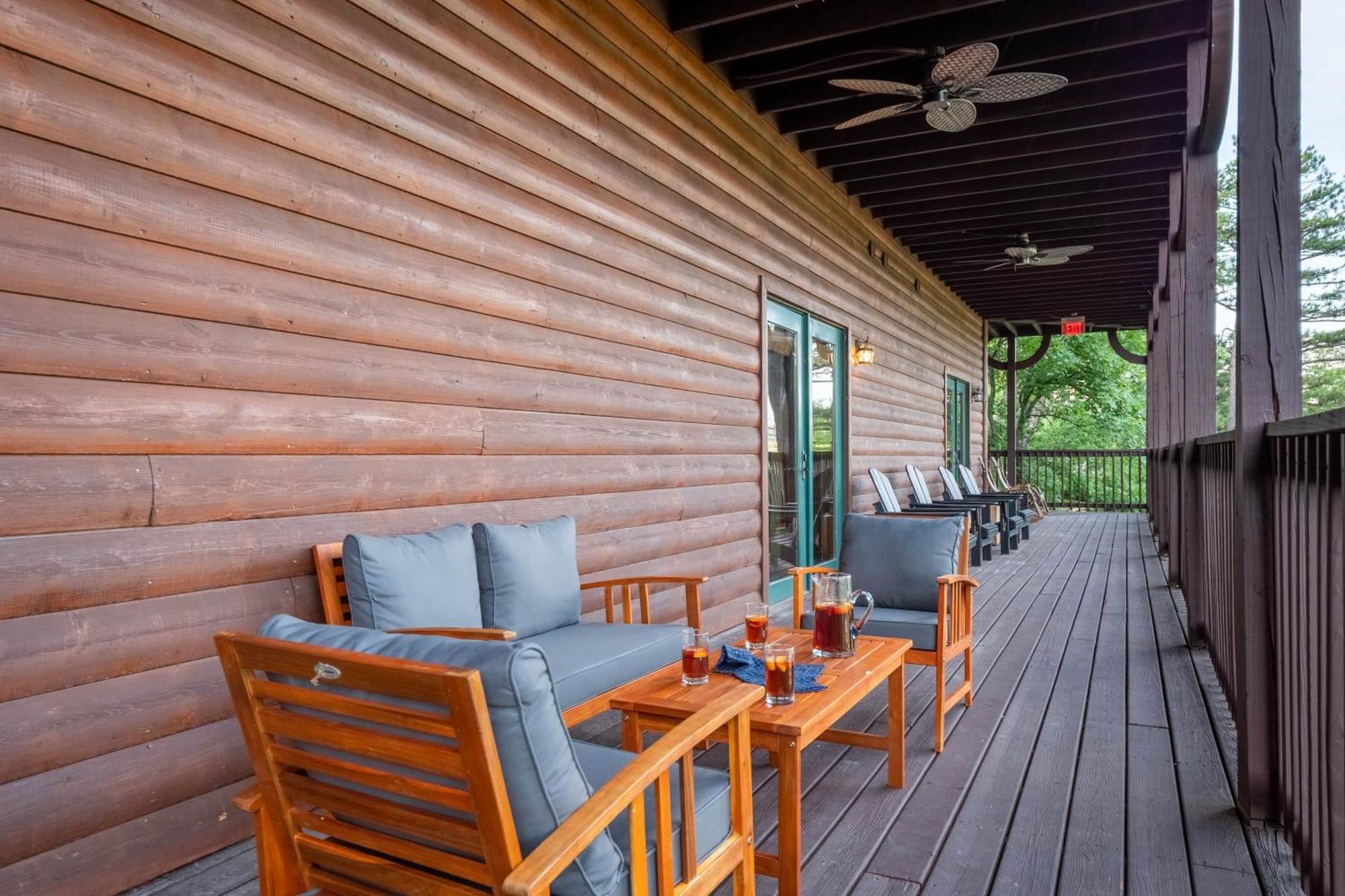 Hickory Ridge By Avantstay Incredible Private Elevated Cabin Sleeps 20 Gatlinburg Exterior photo