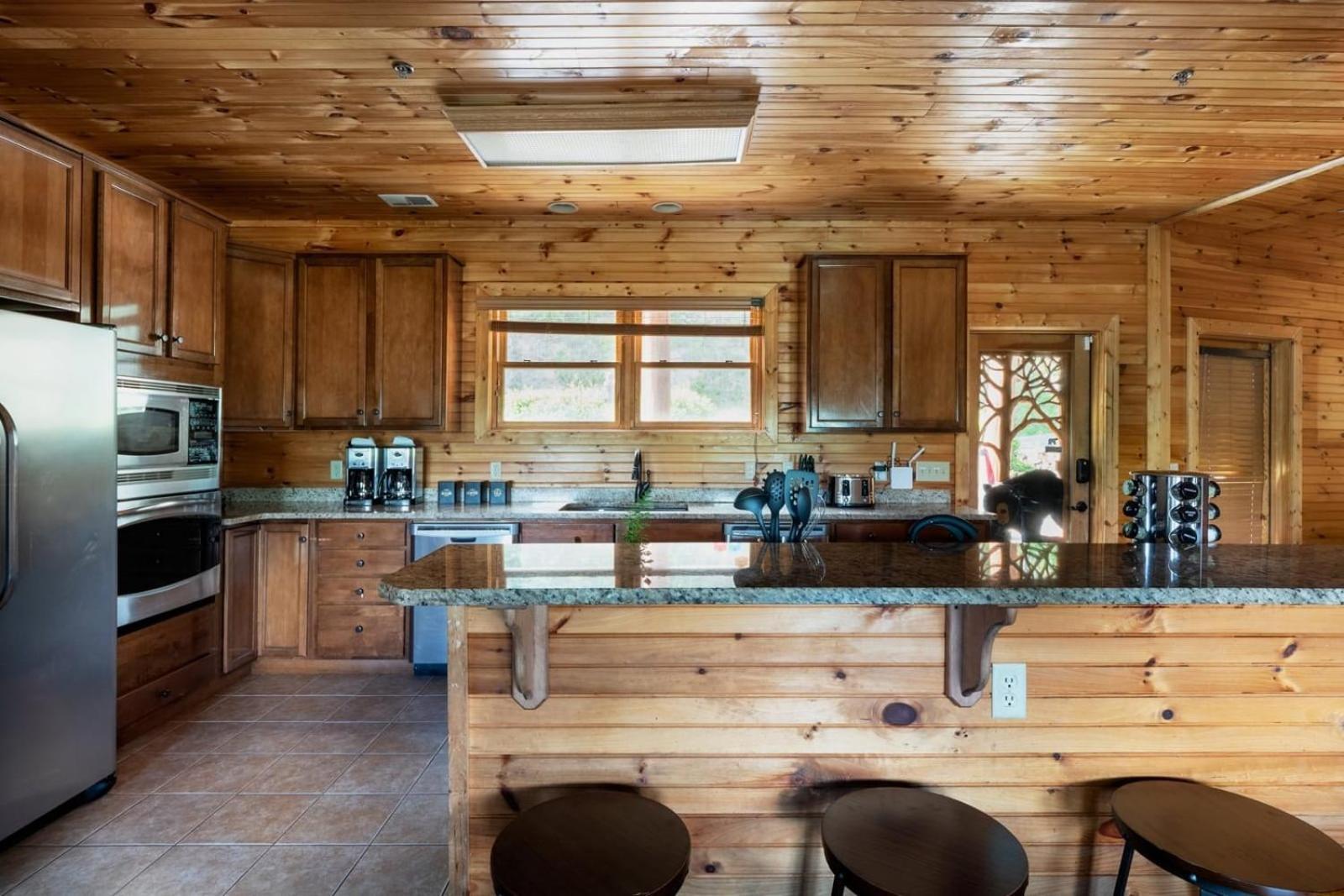Hickory Ridge By Avantstay Incredible Private Elevated Cabin Sleeps 20 Gatlinburg Exterior photo