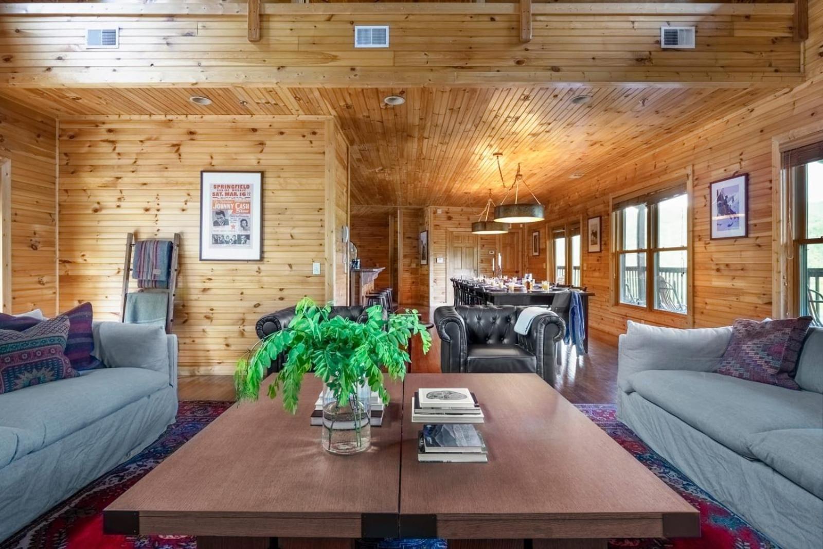 Hickory Ridge By Avantstay Incredible Private Elevated Cabin Sleeps 20 Gatlinburg Exterior photo